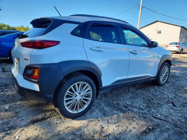 KM8K2CAA0MU613726 — 2021 Hyundai Kona, фото 3 с аукциона Copart, Передняя часть