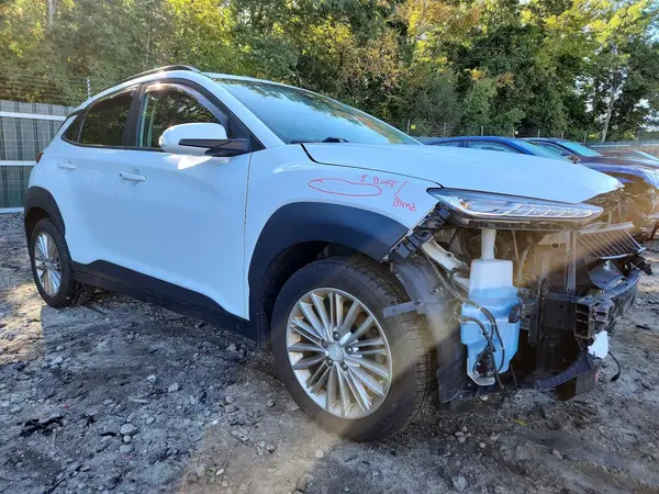 KM8K2CAA0MU613726 — 2021 Hyundai Kona, фото 4 с аукциона Copart, Передняя часть