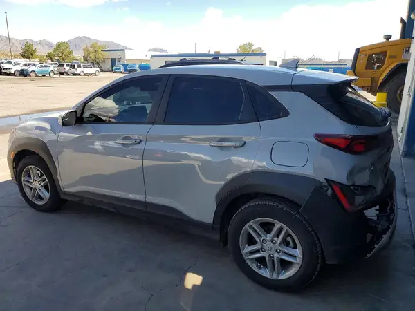KM8K22AB9NU785807 — 2022 Hyundai Kona, фото 2 с аукциона Copart, Задняя часть
