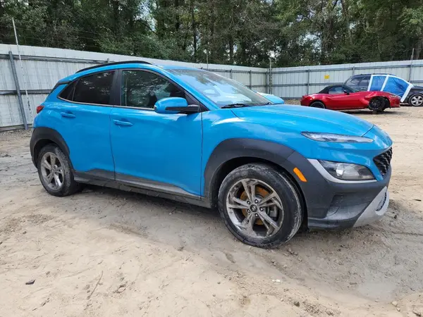 KM8K6CAB2PU975932 — 2023 Hyundai Kona, фото 4 с аукциона Copart, Подтопление