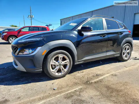 KM8K62AB7PU961793 — 2023 Hyundai Kona, Задняя часть, фото до ремонта