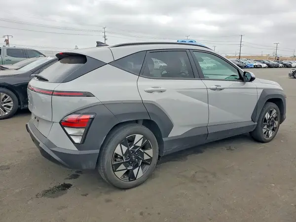 KM8HB3AB5RU167809 — 2024 Hyundai Kona, фото 3 с аукциона Copart, Боковая часть