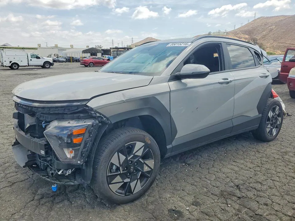 2025 Hyundai Kona VIN KM8HBCAB6SU305976 фото 1