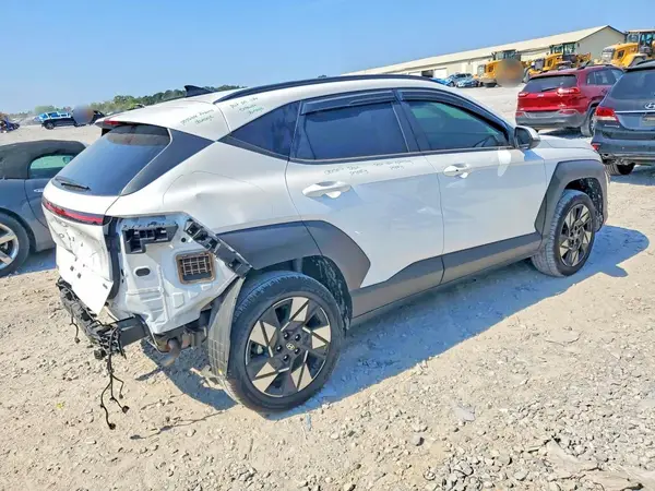 KM8HBCAB8SU332483 — 2025 Hyundai Kona, фото 3 с аукциона Copart 13.10.2026, Задняя часть