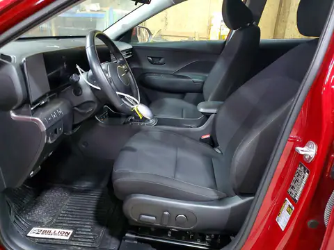 KM8HBCAB0SU301812 — 2025 Hyundai Kona, фото 7 с аукциона Copart, Передняя часть
