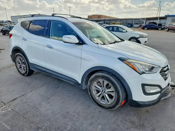 5XYZU3LBXGG365459 — 2016 Hyundai Santa FE, фото 4 с аукциона Copart 08.10.2026, Передняя часть