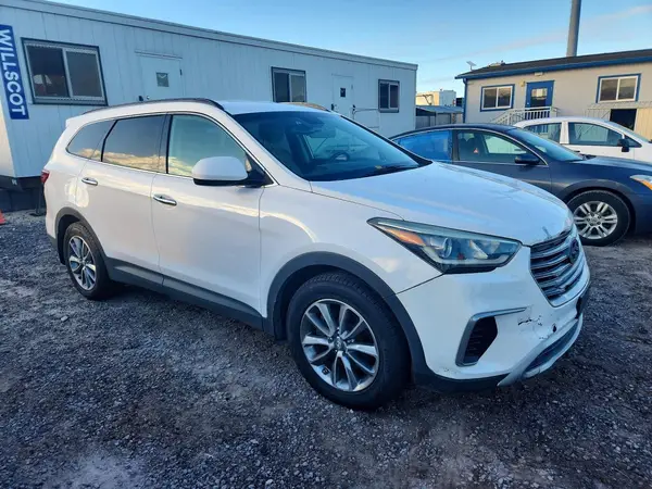 KM8SM4HF3HU190101 — 2017 Hyundai Santa FE, фото 4 с аукциона Copart, Передняя часть