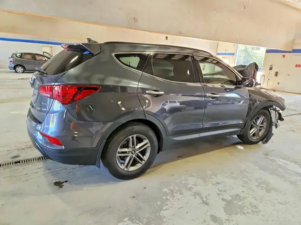 5XYZU3LB6HG459744 — 2017 Hyundai Santa FE, фото 3 с аукциона Copart, Передняя часть