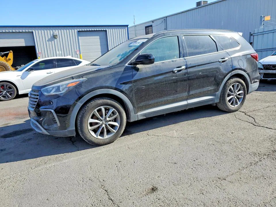 2017 Hyundai Santa Fe VIN KM8SMDHF0HU213110 фото 1