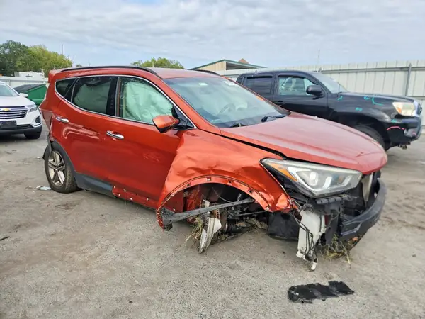 5XYZUDLB7HG490927 — 2017 Hyundai Santa FE, фото 4 с аукциона Copart, Передняя часть