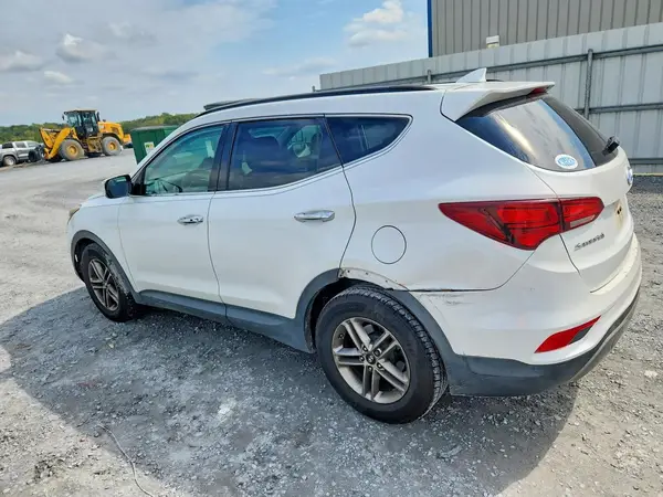 5XYZU3LB7HG431015 — 2017 Hyundai Santa FE, фото 2 с аукциона Copart, Задняя часть