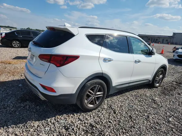 5NMZU3LB6HH011557 — 2017 Hyundai Santa FE, фото 3 с аукциона Copart 13.10.2026, Мелкие вмятины и царапины
