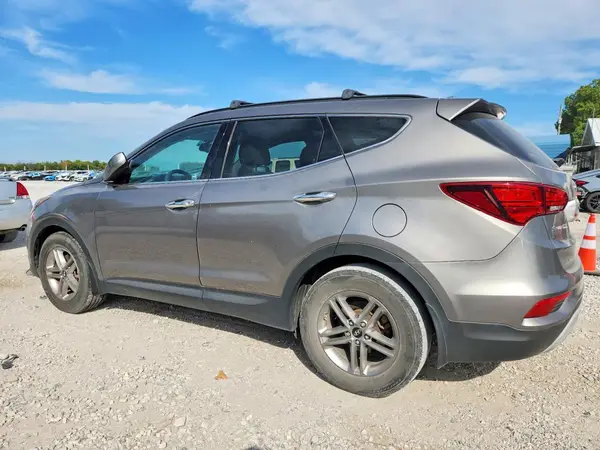 5XYZU3LB6HG430485 — 2017 Hyundai Santa FE, фото 2 с аукциона Copart, Мелкие вмятины и царапины