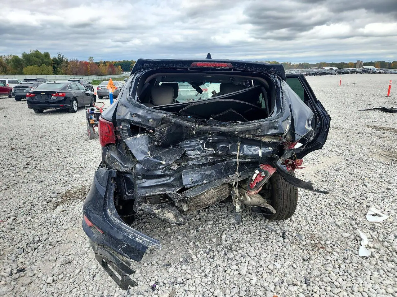 5NMZUDLBXHH034037 — 2017 Hyundai Santa FE, фото 6 с аукциона Copart, Переворот