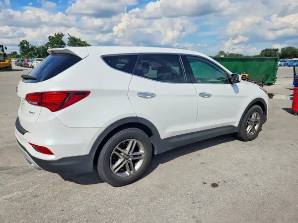 5NMZT3LB0JH107550 — 2018 Hyundai Santa FE, фото 3 с аукциона Copart 01.10.2026, Передняя часть