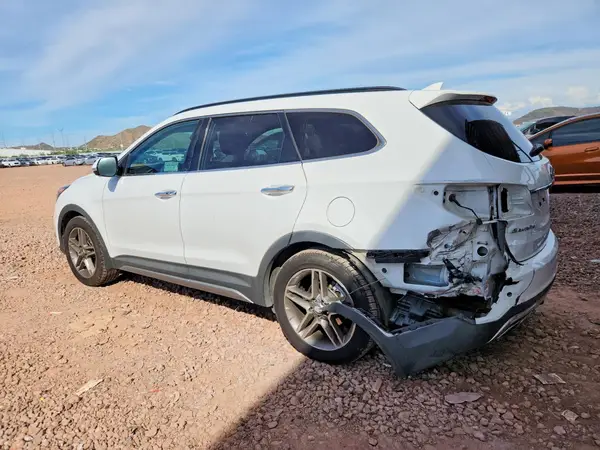 KM8SR4HF4JU292319 — 2018 Hyundai Santa FE, фото 2 с аукциона Copart, Задняя часть