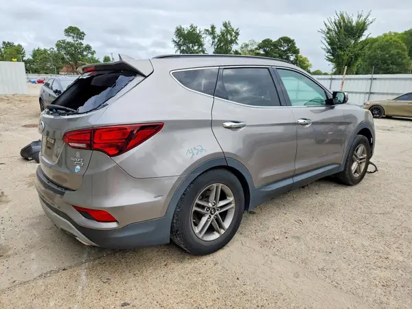5XYZUDLBXJG570258 — 2018 Hyundai Santa FE, фото 3 с аукциона Copart 06.10.2026, Задняя часть