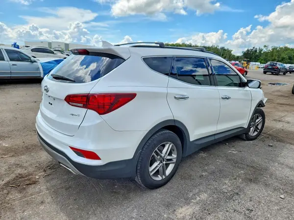 5XYZU3LB8JG554506 — 2018 Hyundai Santa FE, фото 3 с аукциона Copart, Передняя часть