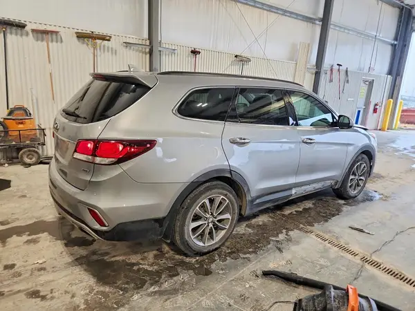 KM8SMDHF9JU272338 — 2018 Hyundai Santa FE, фото 3 с аукциона Copart, Передняя часть