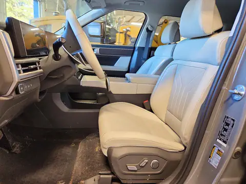 5NMP24G14RH001423 — 2024 Hyundai Santa FE, фото 7 с аукциона Copart, Передняя часть