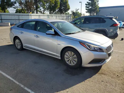 2016 Hyundai SONATA HYBRID VIN KMHE24L15GA030011 фото 4