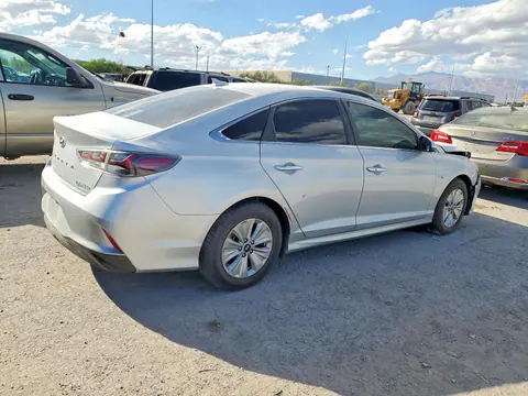 2019 Hyundai SONATA HYBRID VIN KMHE24L30KA090496 фото 3