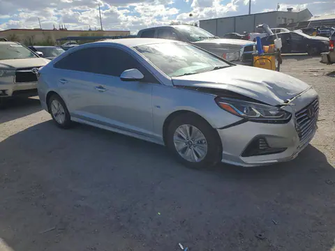 2019 Hyundai SONATA HYBRID VIN KMHE24L30KA090496 фото 4