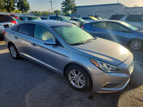 5NPE24AF3FH176286 — 2015 Hyundai Sonata, фото 4 с аукциона Copart 13.10.2026, Мелкие вмятины и царапины