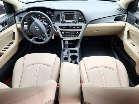 5NPE34AF5FH241068 — 2015 Hyundai Sonata, фото 8 с аукциона Copart, Передняя часть