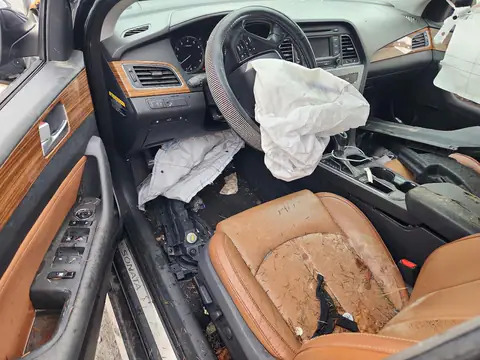 5NPE34AFXFH219471 — 2015 Hyundai Sonata, фото 8 с аукциона Copart, Передняя часть