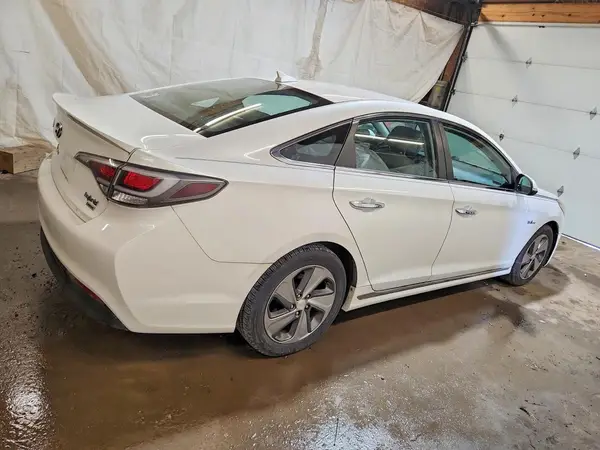 KMHE34L1XGA014349 — 2016 Hyundai Sonata, фото 3 с аукциона Copart, Механические повреждения