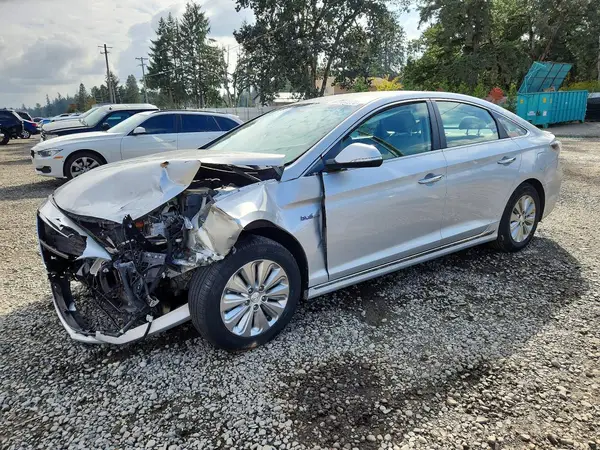 KMHE24L18GA025658 — 2016 Hyundai Sonata, Передняя часть (Front End), фото до ремонта
