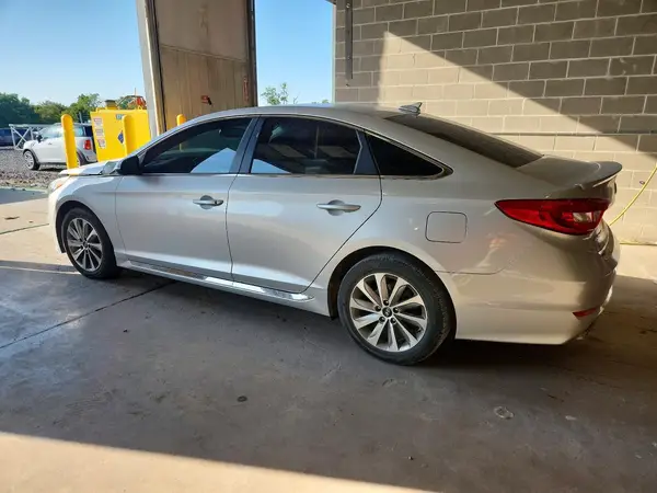 5NPE34AF2GH280654 — 2016 Hyundai Sonata, фото 2 с аукциона Copart, Передняя часть