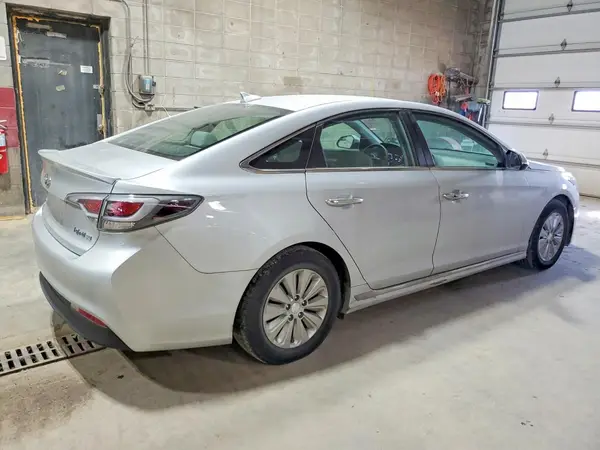 KMHE24L14GA015516 — 2016 Hyundai Sonata, фото 3 с аукциона Copart 01.10.2026, Мелкие вмятины и царапины