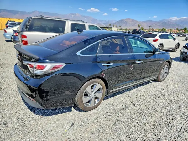 KMHE34L12GA025779 — 2016 Hyundai Sonata, фото 3 с аукциона Copart, Передняя часть