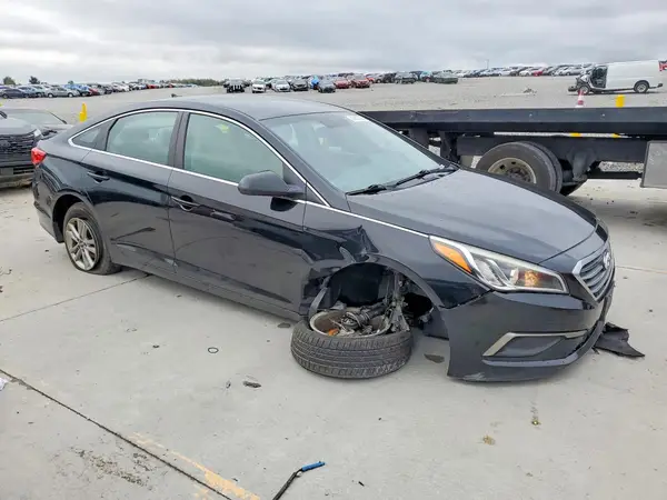 5NPE24AF5GH295166 — 2016 Hyundai Sonata, фото 4 с аукциона Copart, Передняя часть