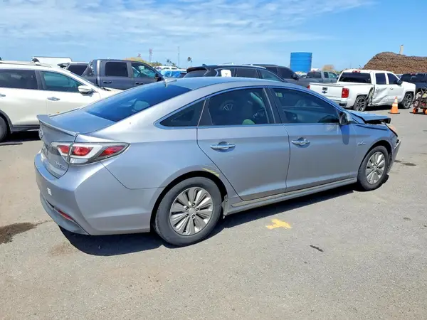 KMHE24L17GA022847 — 2016 Hyundai Sonata, фото 3 с аукциона Copart, Передняя часть