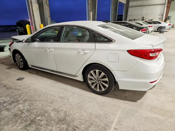 5NPE34AF1GH432097 — 2016 Hyundai Sonata, фото 2 с аукциона Copart, Передняя часть