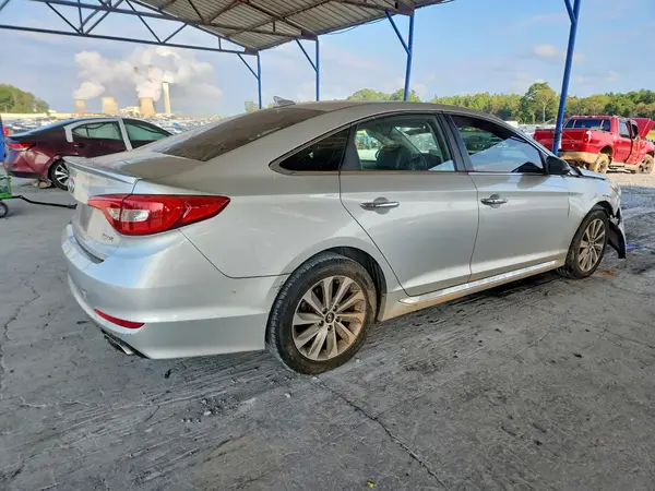 5NPE34AF2GH352906 — 2016 Hyundai Sonata, фото 3 с аукциона Copart, Передняя часть