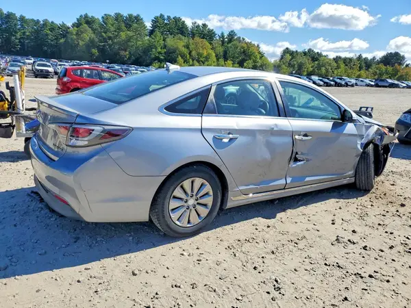 2016 HYUNDAI SONATA VIN KMHE24L17GA015347 фото 3