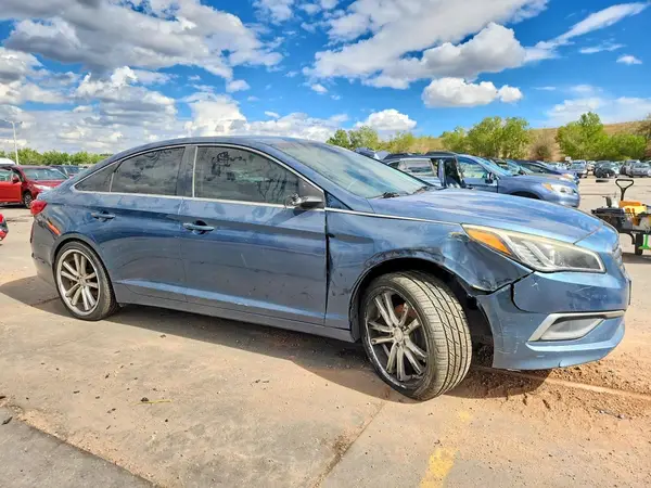5NPE24AF6GH263410 — 2016 Hyundai Sonata, фото 4 с аукциона Copart, Вандализм