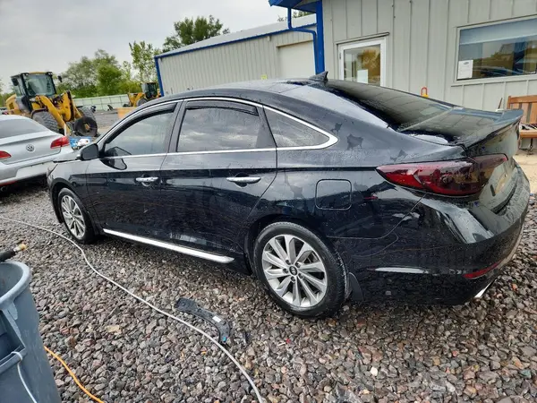 5NPE34AF3HH500126 — 2017 Hyundai Sonata, фото 2 с аукциона Copart 12.10.2026, Передняя часть