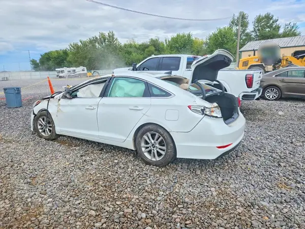 5NPE24AF5HH571895 — 2017 Hyundai Sonata, фото 2 с аукциона Copart, Опрокидывание