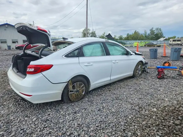 5NPE24AF5HH571895 — 2017 Hyundai Sonata, фото 3 с аукциона Copart, Опрокидывание