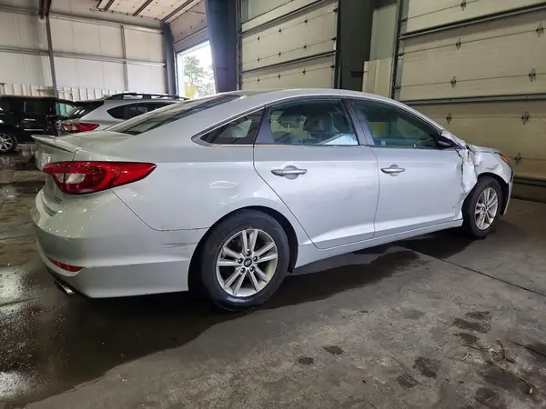 5NPE24AF7HH557836 — 2017 Hyundai Sonata, фото 3 с аукциона Copart, Передняя часть
