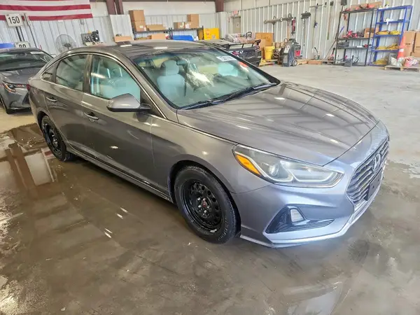 5NPE24AF5JH643426 — 2018 Hyundai Sonata, фото 4 с аукциона Copart 29.09.2026, Механические повреждения