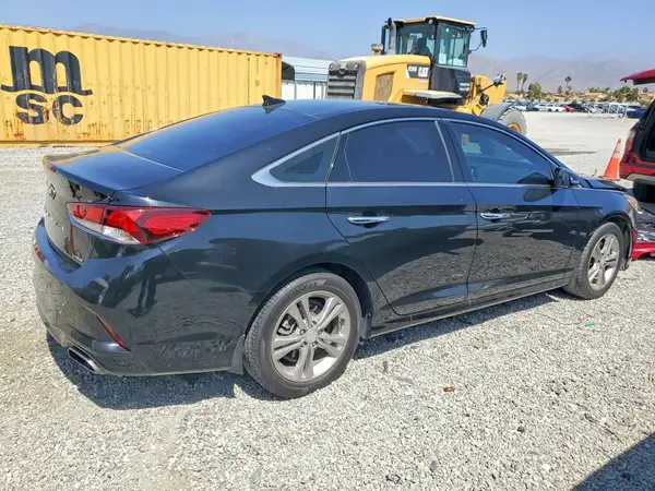 5NPE34AF7JH703509 — 2018 Hyundai Sonata, фото 3 с аукциона Copart, Передняя часть