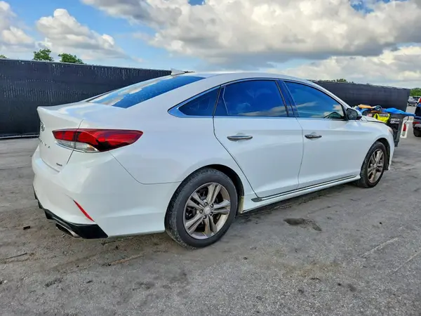 5NPE34AFXJH700409 — 2018 Hyundai Sonata, фото 3 с аукциона Copart 01.10.2026, Передняя часть