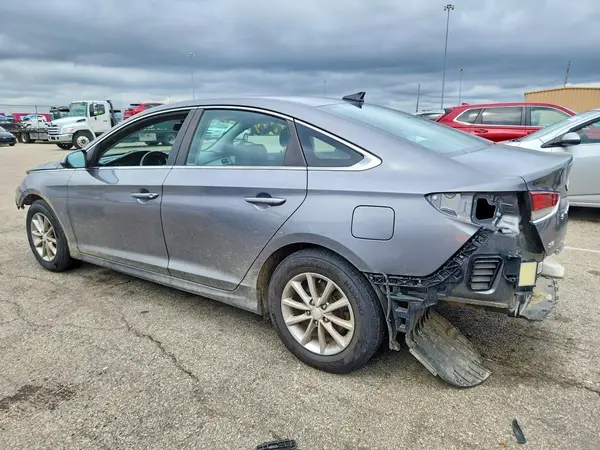 5NPE24AF0JH647965 — 2018 Hyundai Sonata, фото 2 с аукциона Copart, Вандализм