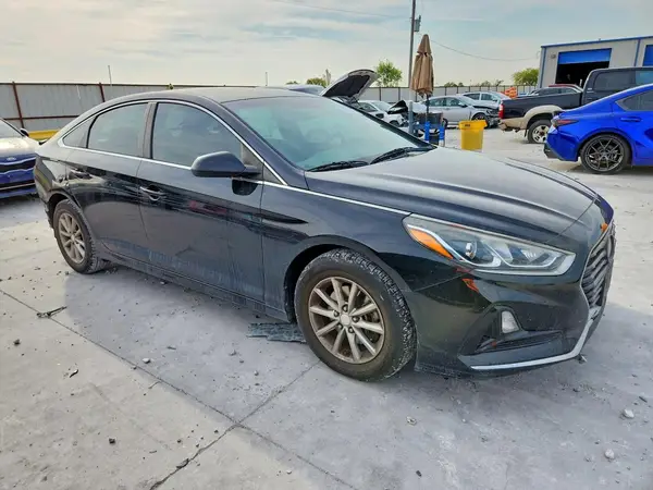 5NPE24AF8JH695245 — 2018 Hyundai Sonata, фото 4 с аукциона Copart, Задняя часть